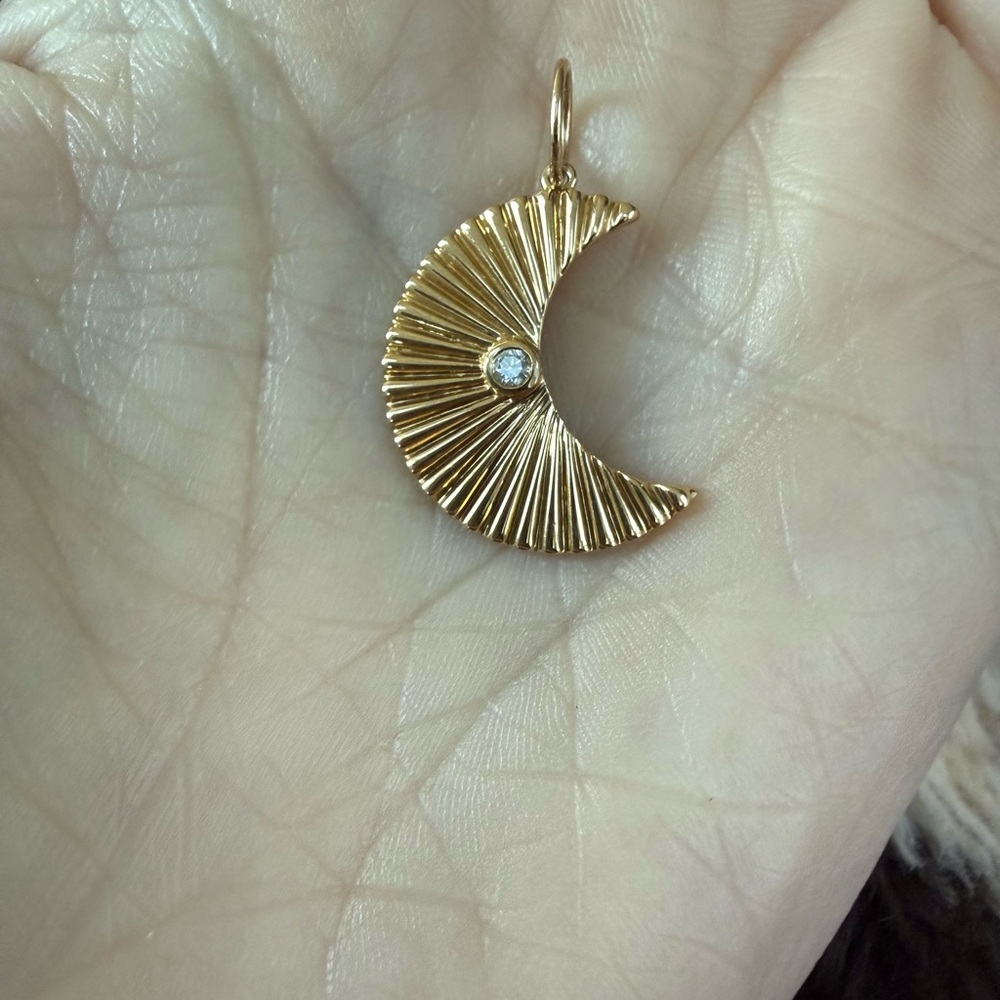 14k Gold Fluted Crescent Moon Pendant with Diamond